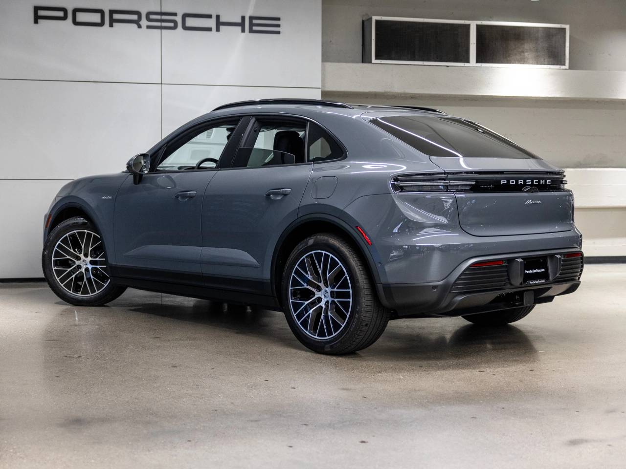 2025 Porsche Macan Electric