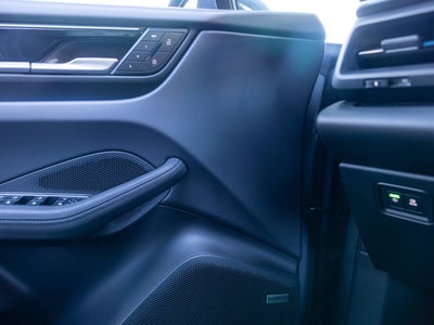 2025 Porsche Macan Electric