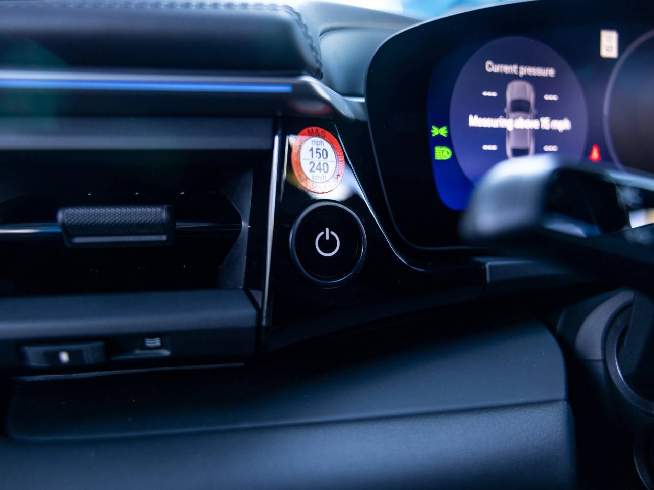 2025 Porsche Macan Electric