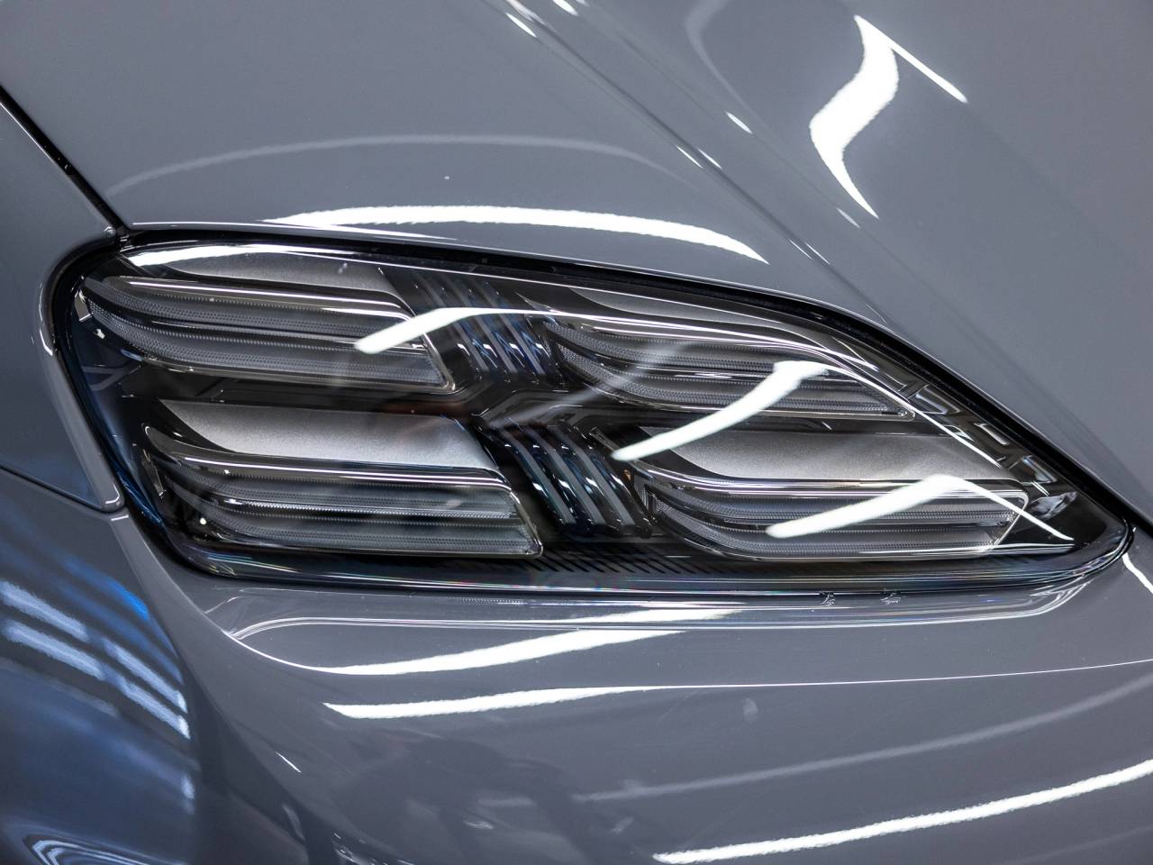 2025 Porsche Macan Electric