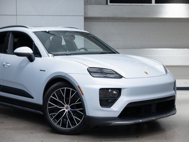 2025 Porsche Macan Macan Electric