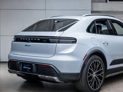 2025 Porsche Macan Macan Electric