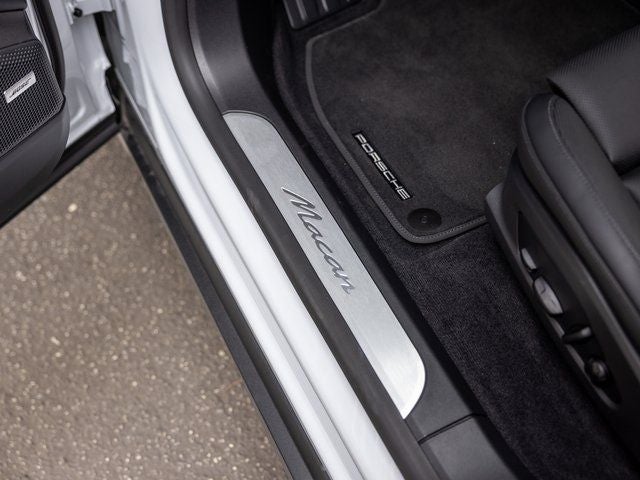 2025 Porsche Macan Macan Electric