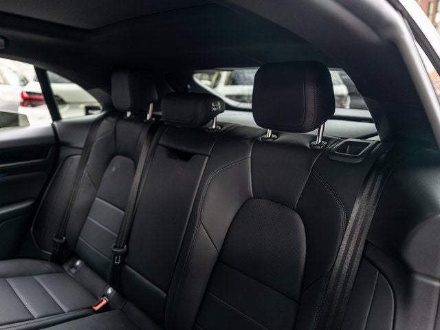 2025 Porsche Macan Macan Electric