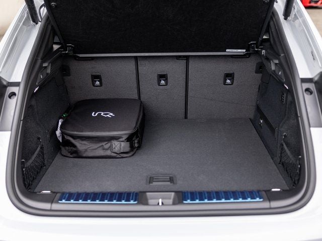 2025 Porsche Macan Macan Electric