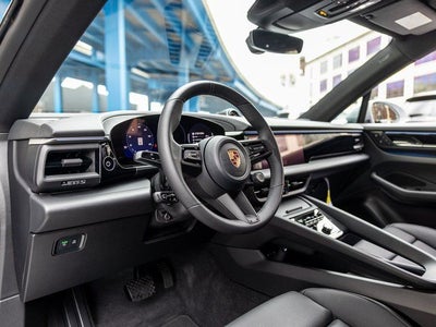 2025 Porsche Macan Macan Electric