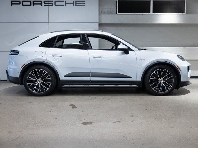 2025 Porsche Macan Macan Electric