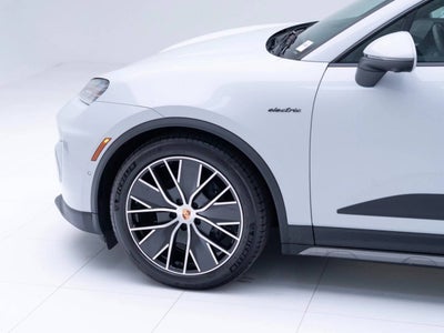 2025 Porsche Macan Macan Electric
