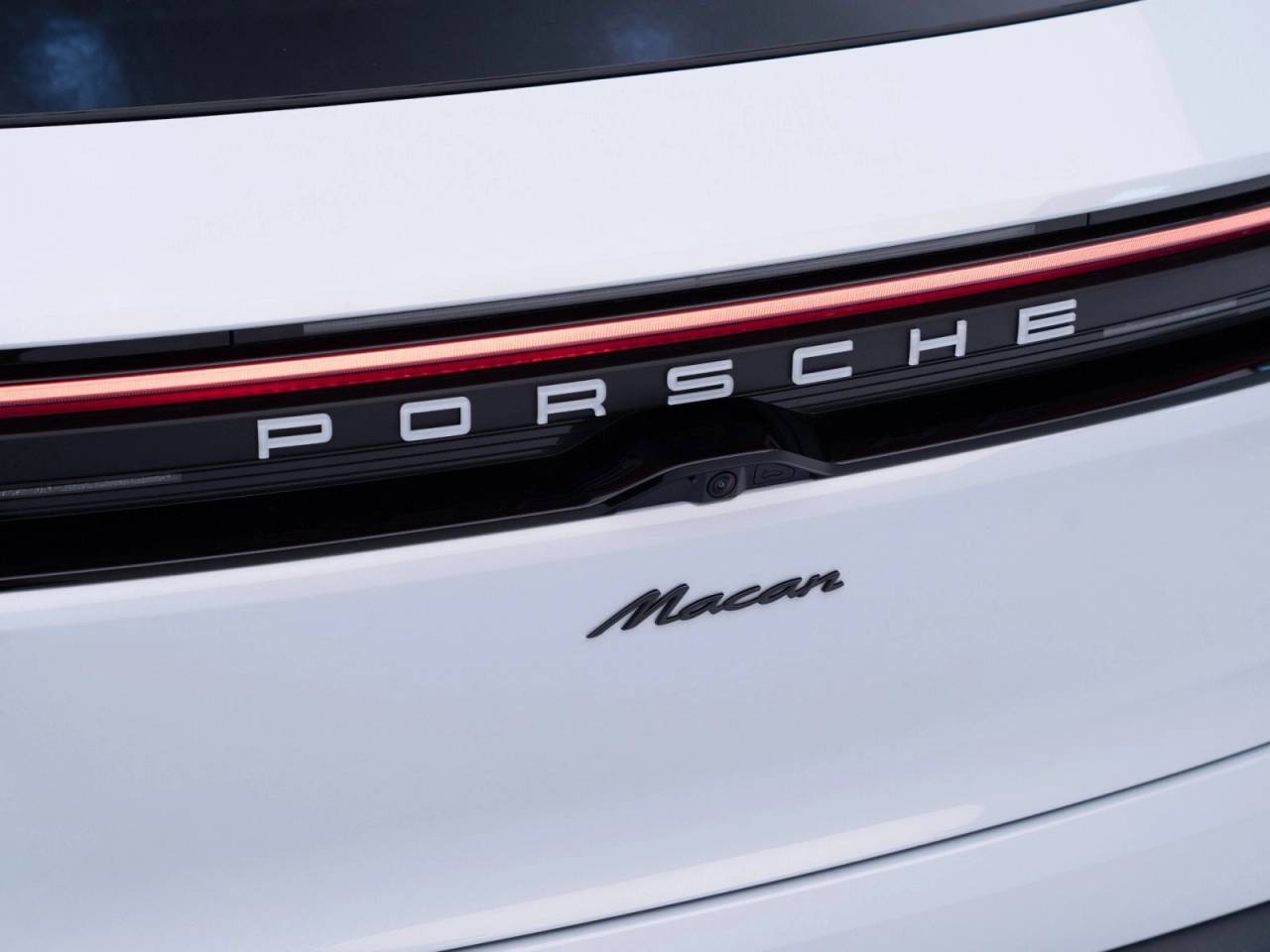 2025 Porsche Macan Macan Electric