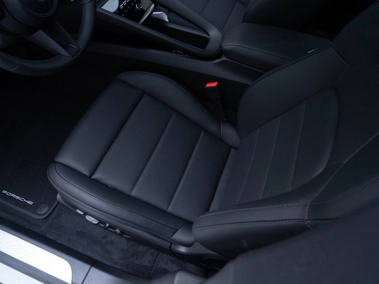 2025 Porsche Macan Macan Electric