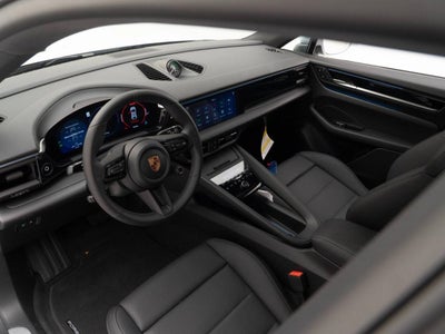 2025 Porsche Macan Macan Electric