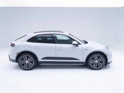 2025 Porsche Macan Macan Electric