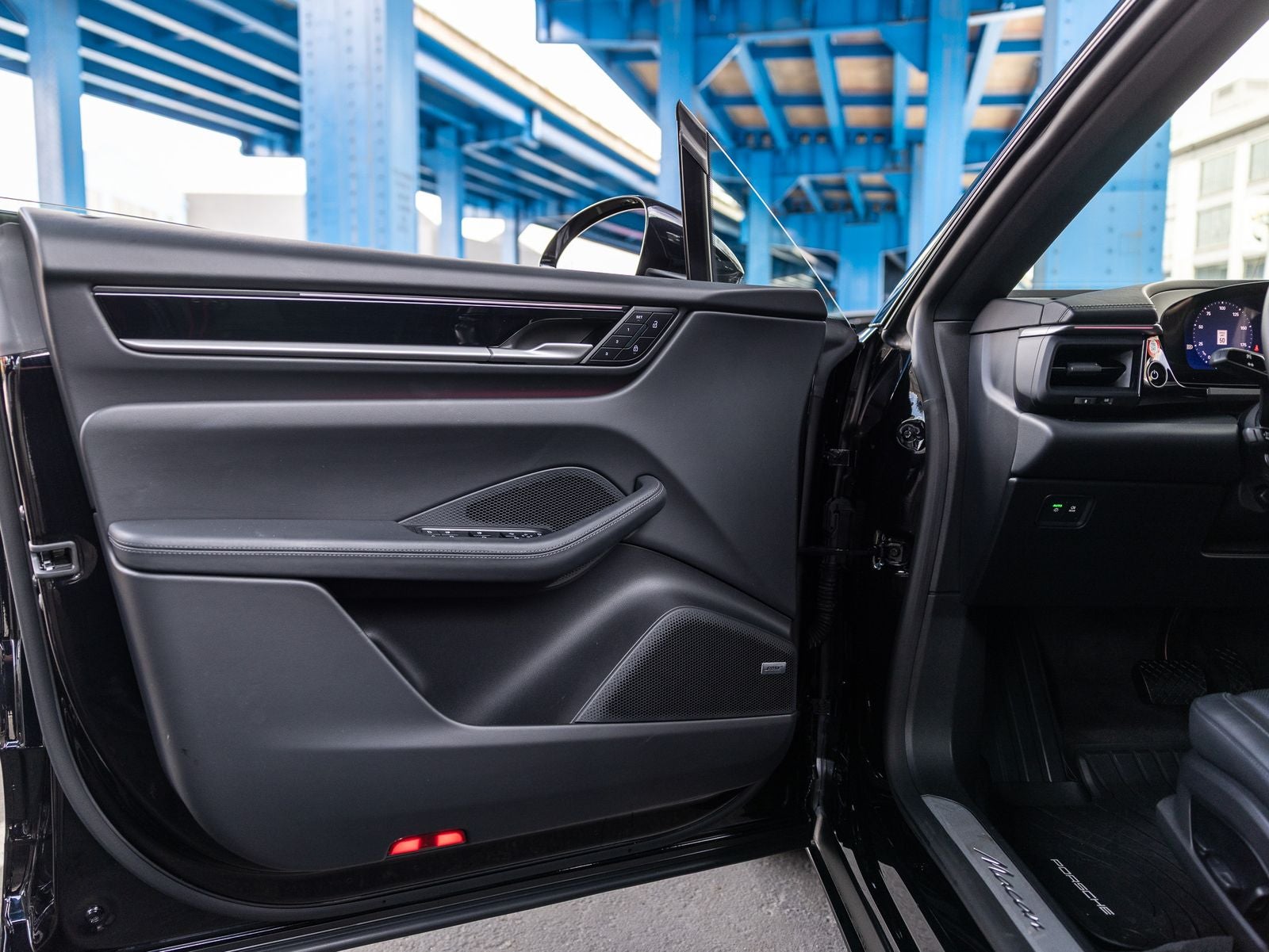 2025 Porsche Macan Macan Electric