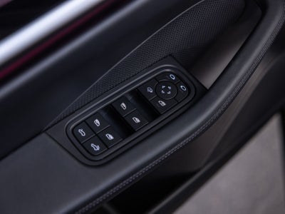 2025 Porsche Macan Macan Electric
