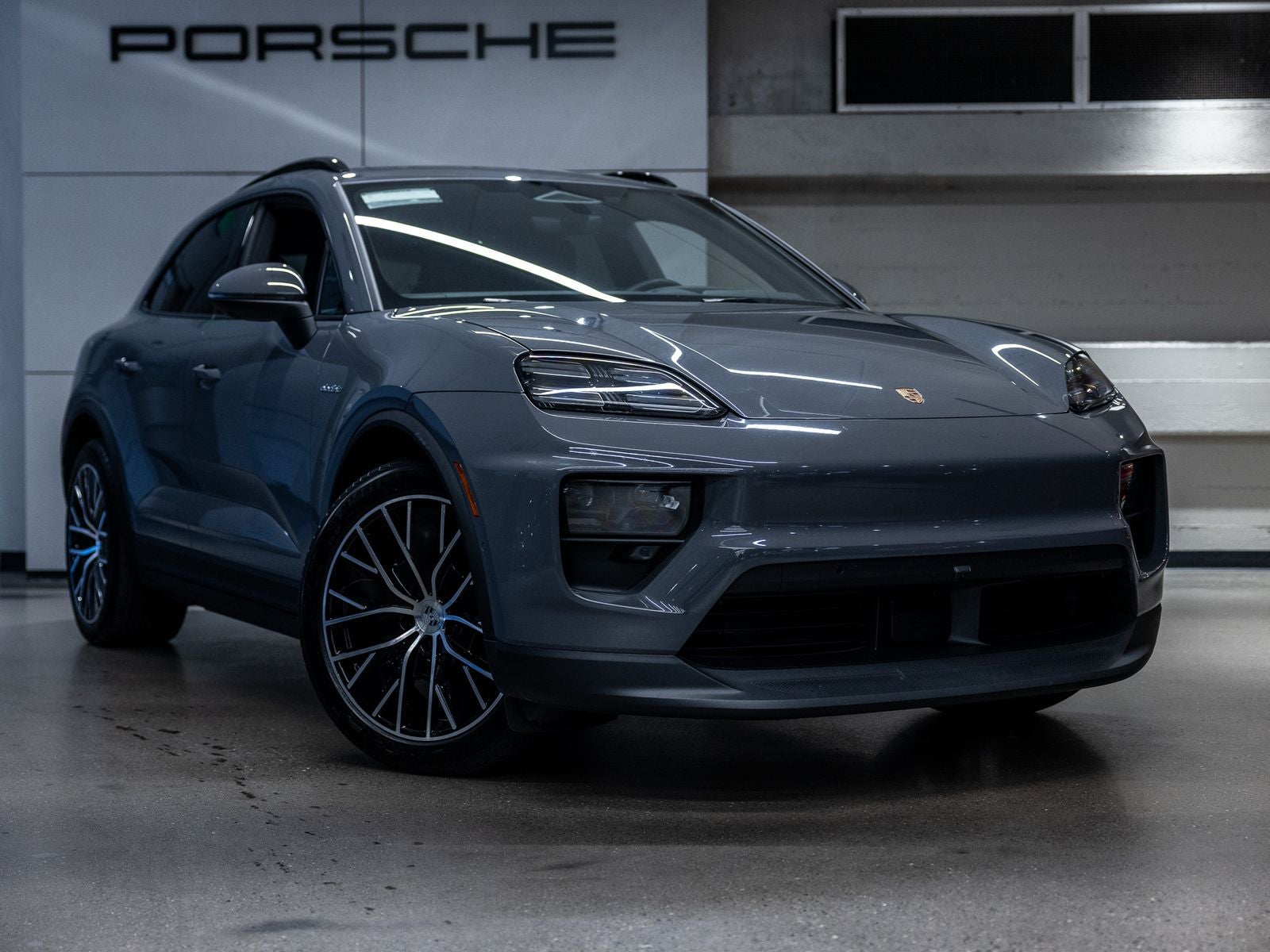 2025 Porsche Macan Electric