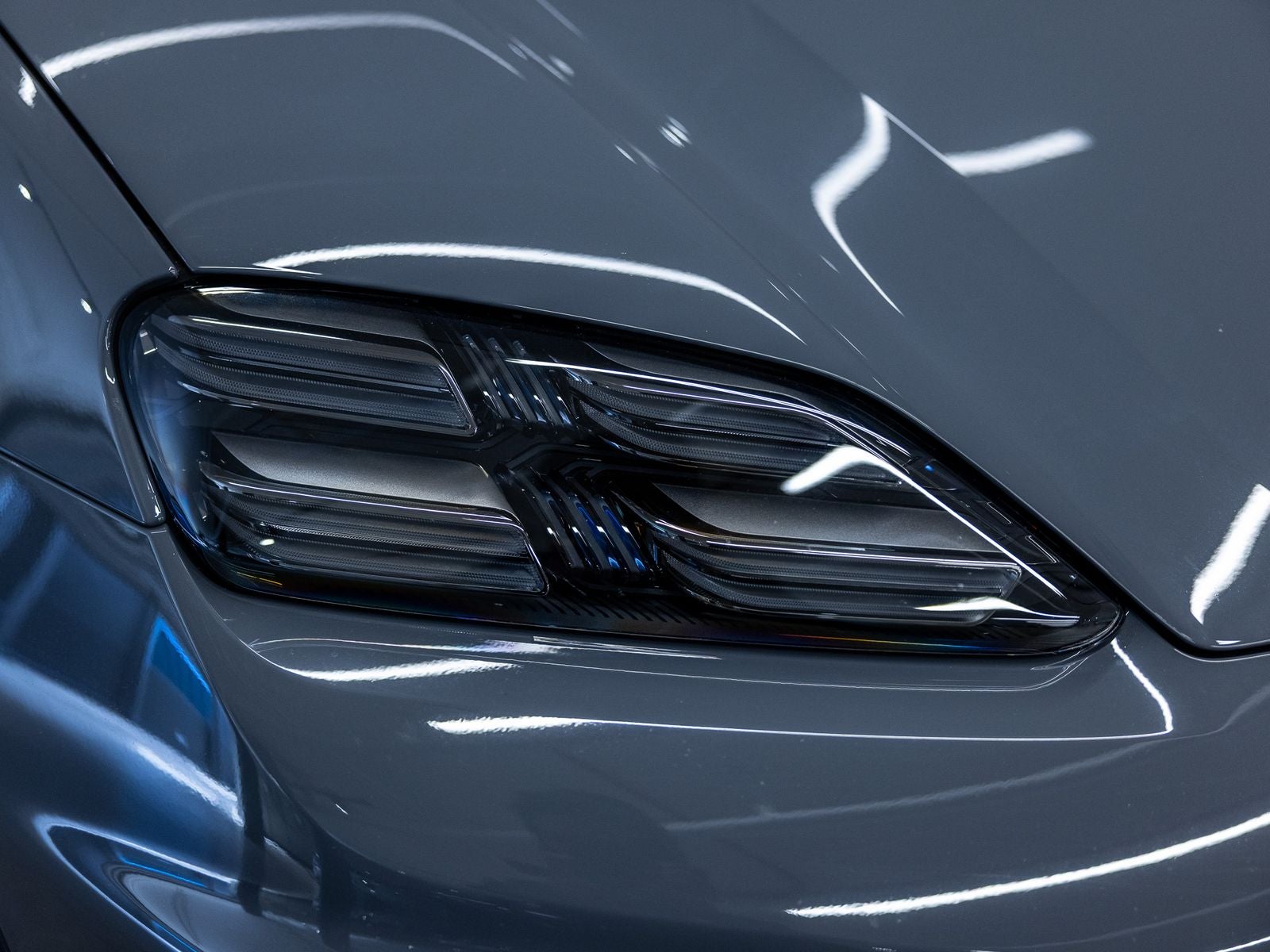 2025 Porsche Macan Electric