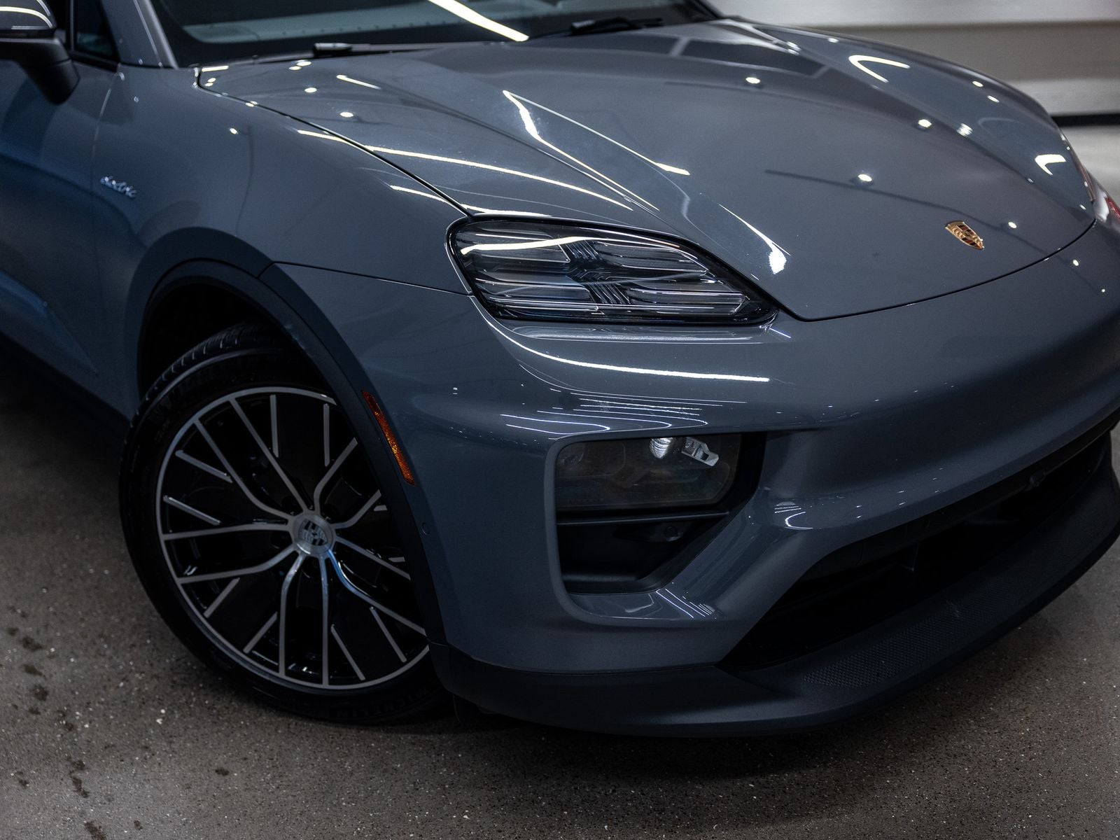 2025 Porsche Macan Electric