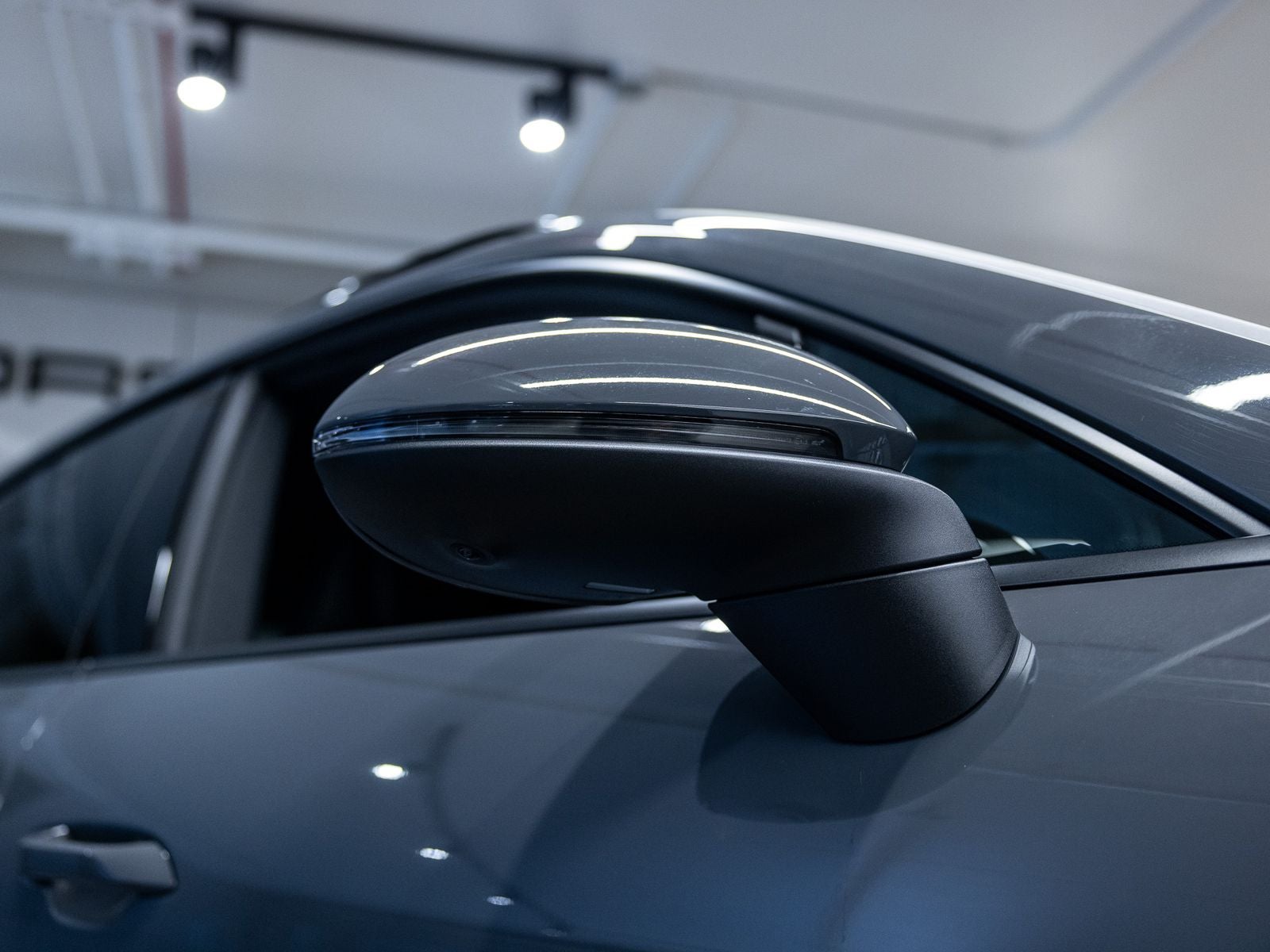 2025 Porsche Macan Electric