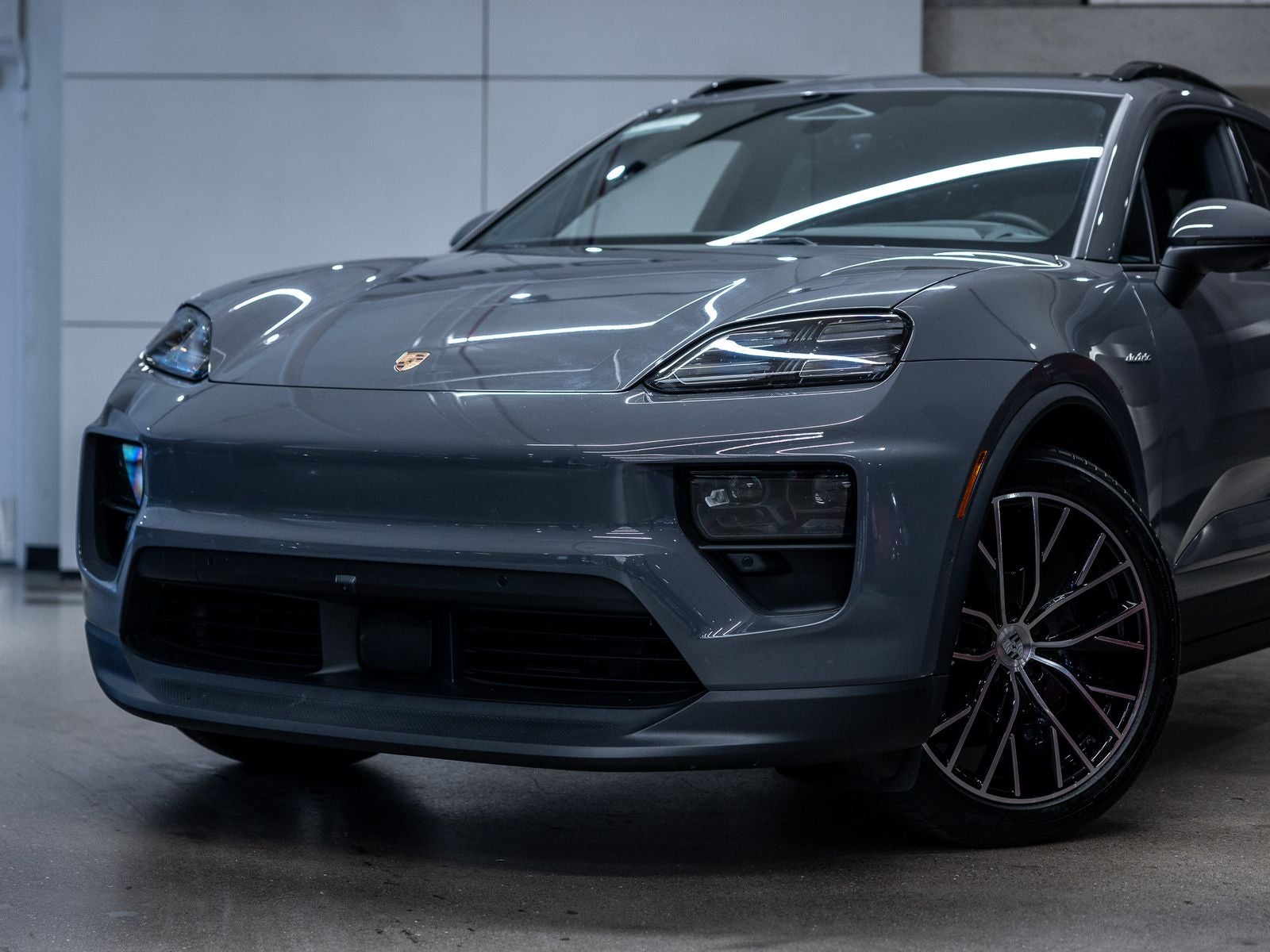 2025 Porsche Macan Electric