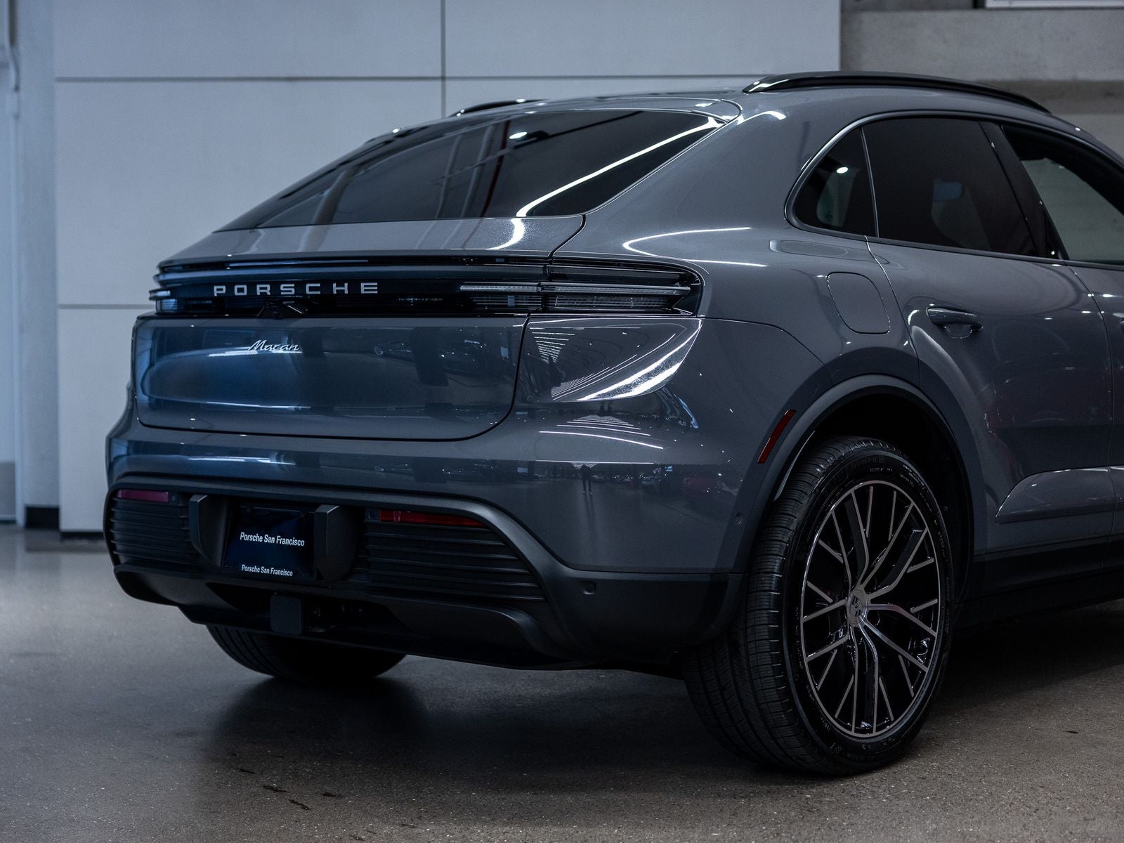 2025 Porsche Macan Electric