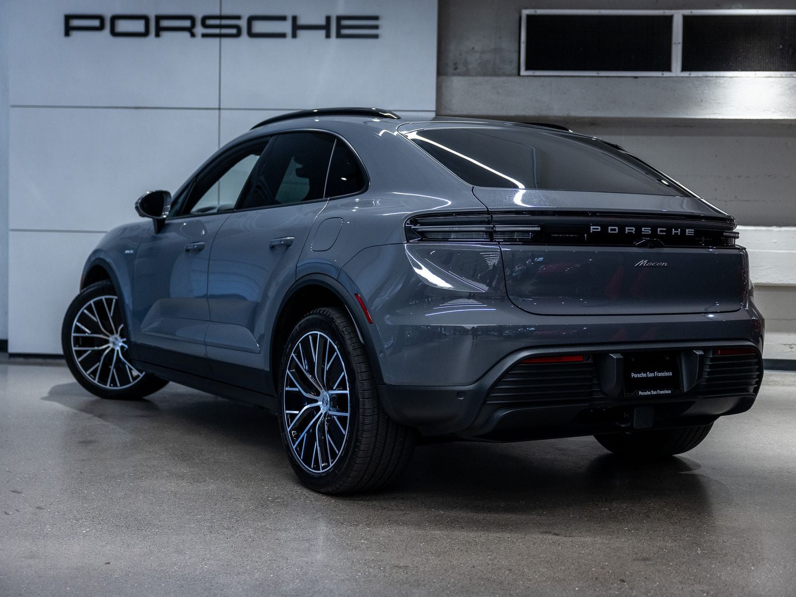 2025 Porsche Macan Electric