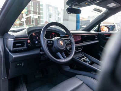 2025 Porsche Macan Electric