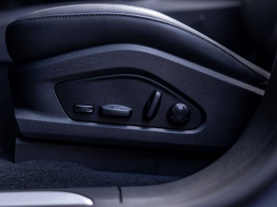 2025 Porsche Macan Electric