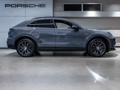 2025 Porsche Macan Electric