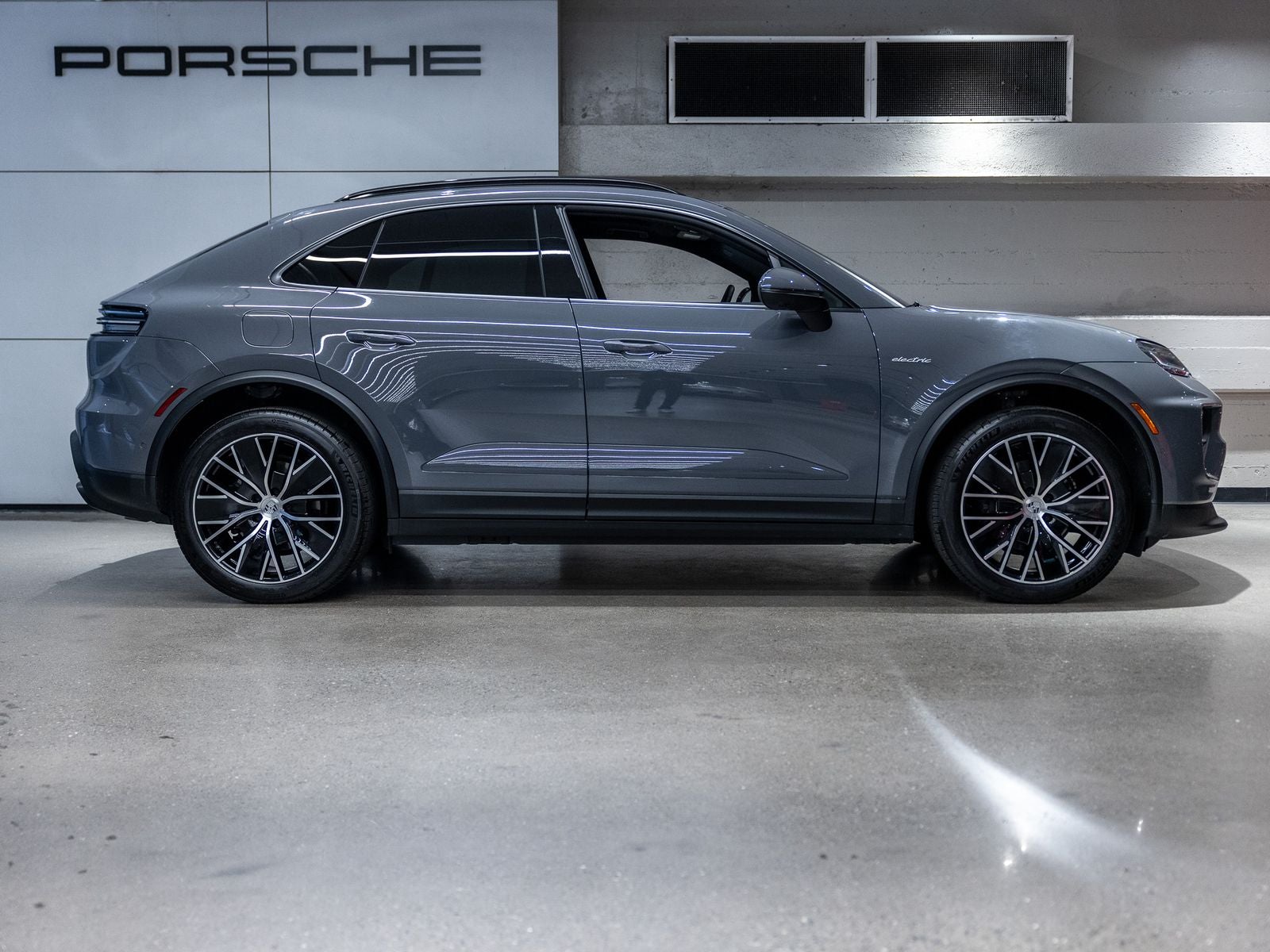 2025 Porsche Macan Electric