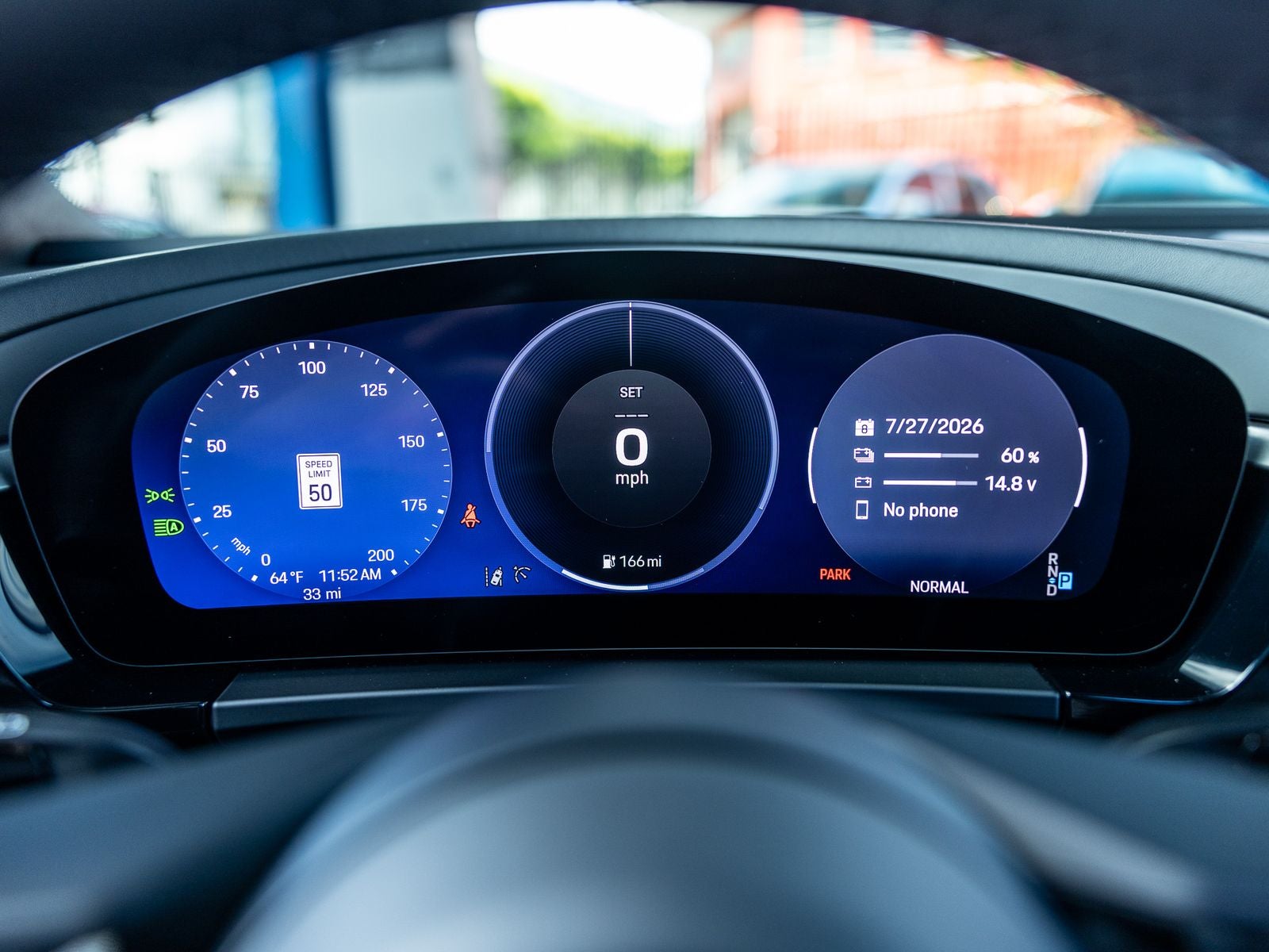 2025 Porsche Macan Base - Photo 26