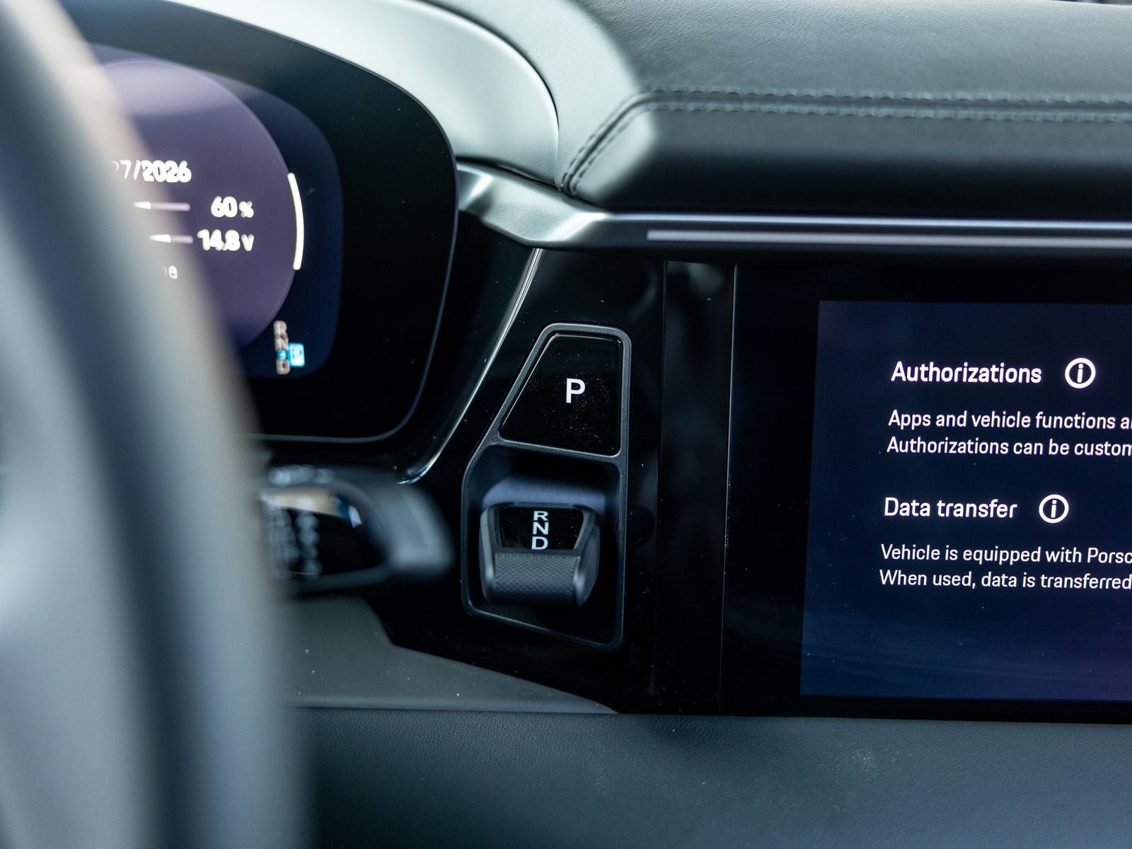 2025 Porsche Macan Base - Photo 28