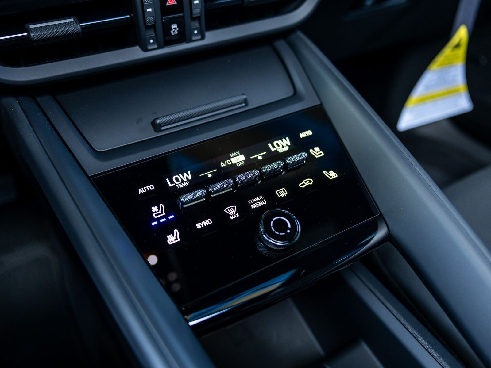 2025 Porsche Macan Base - Photo 32