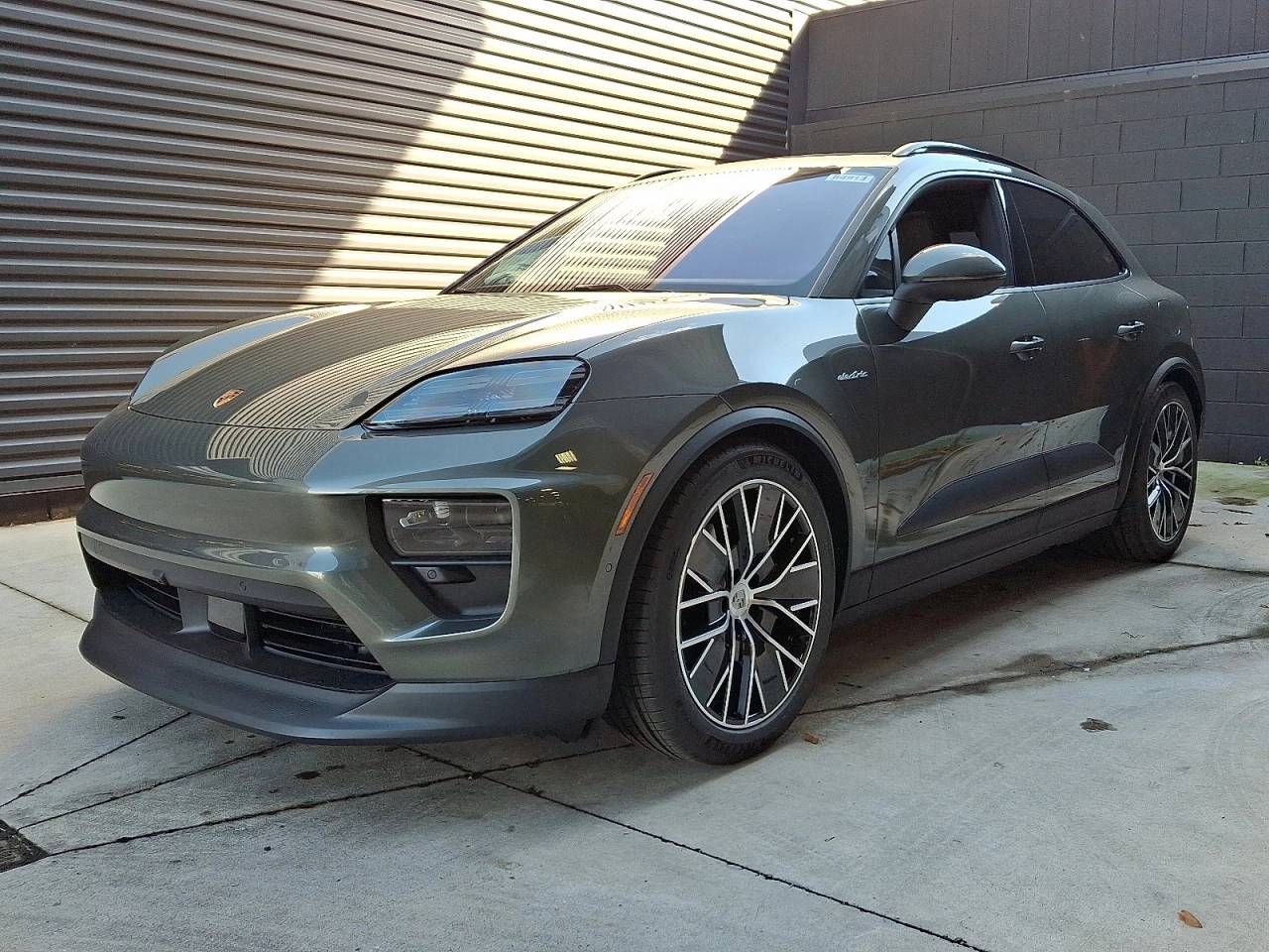 2025 Porsche Macan Macan Electric