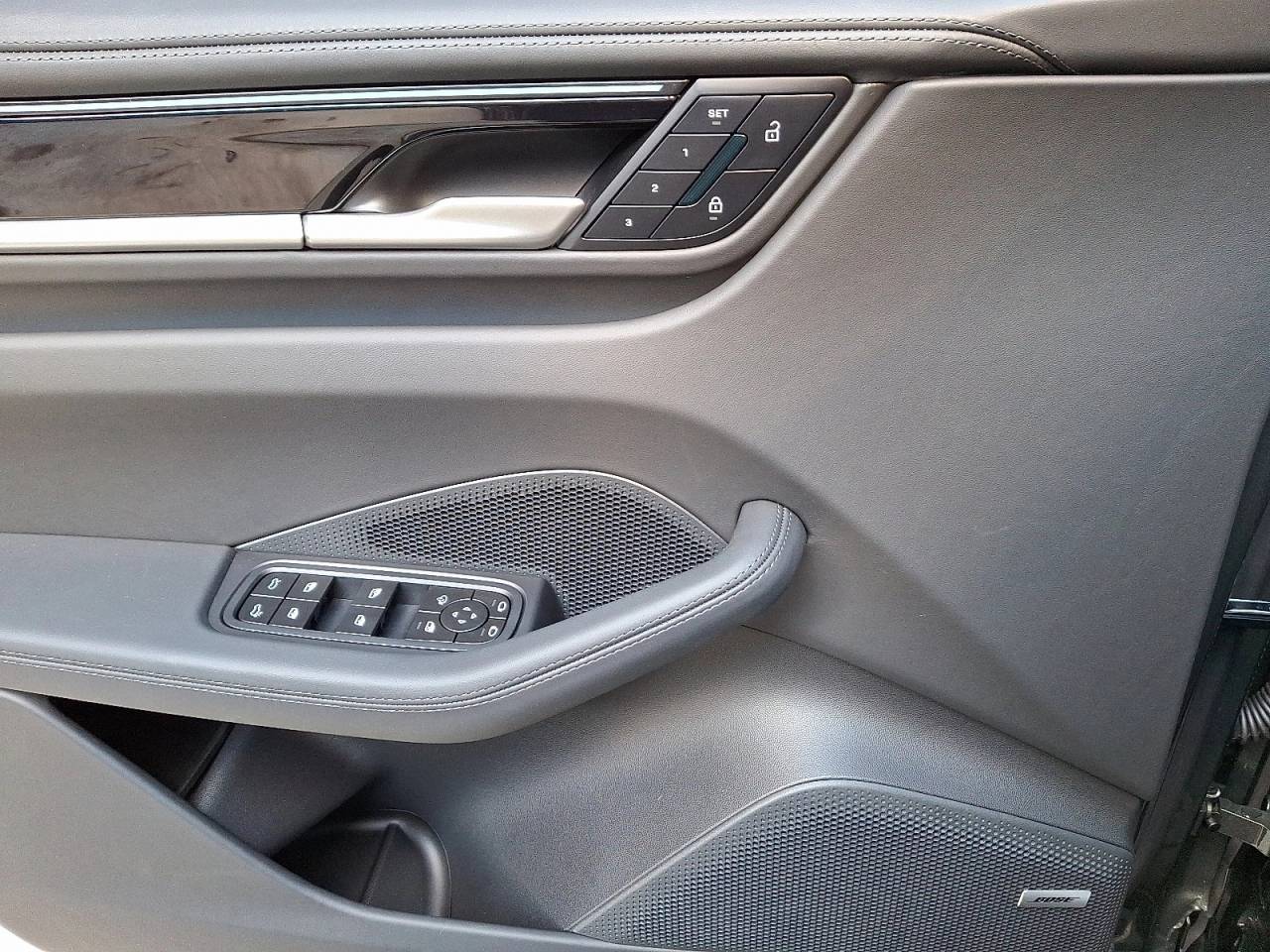 2025 Porsche Macan Macan Electric