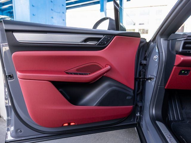 2025 Porsche Macan Macan Electric