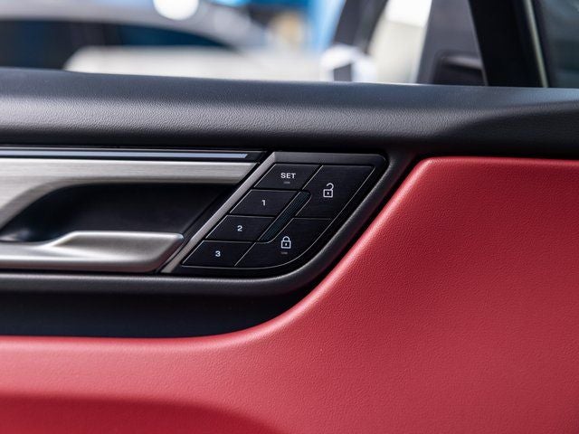 2025 Porsche Macan Macan Electric