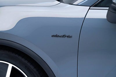 2025 Porsche Macan Macan Electric