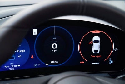 2025 Porsche Macan Macan Electric