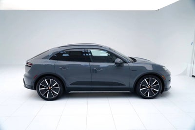 2025 Porsche Macan Macan Electric