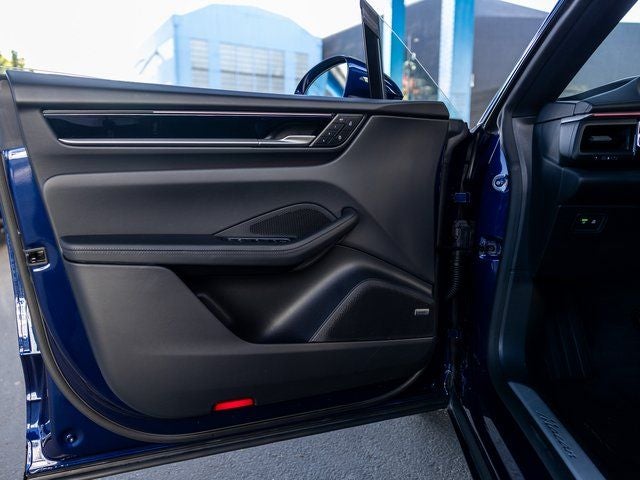 2025 Porsche Macan Macan Electric