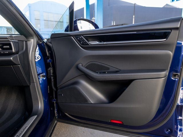 2025 Porsche Macan Macan Electric