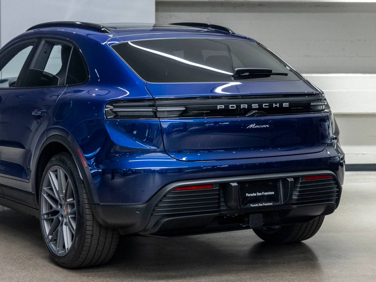 2025 Porsche Macan Macan Electric