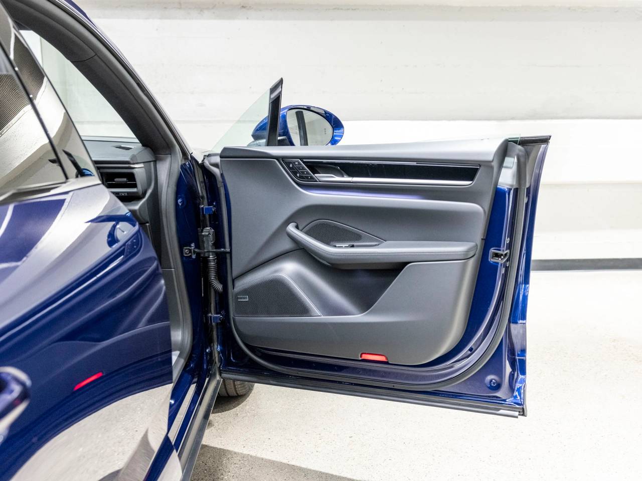 2025 Porsche Macan Macan Electric