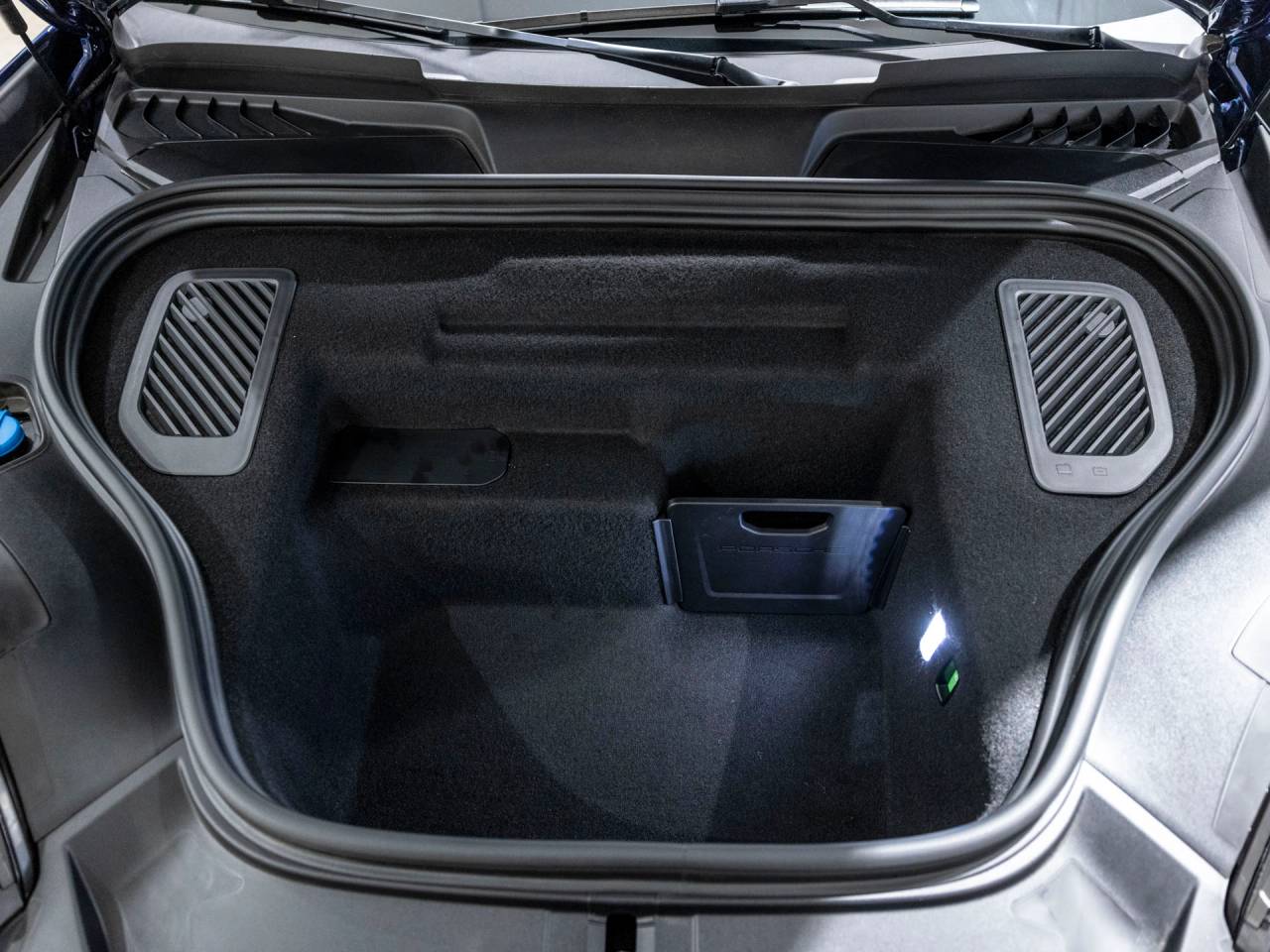 2025 Porsche Macan Macan Electric