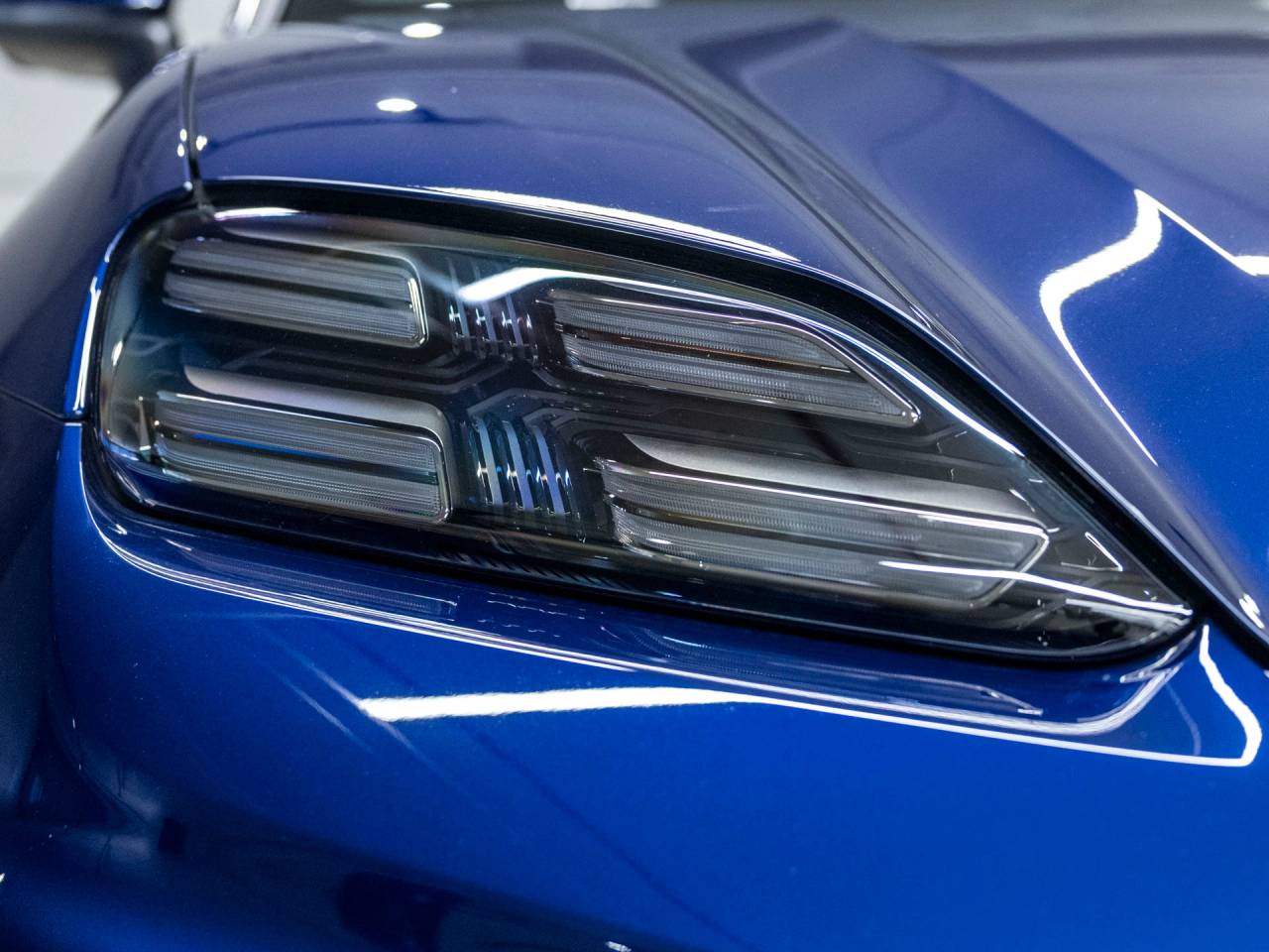 2025 Porsche Macan Macan Electric