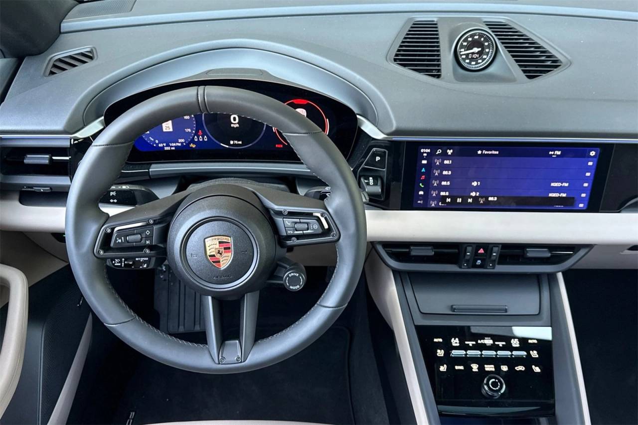 2025 Porsche Macan Electric