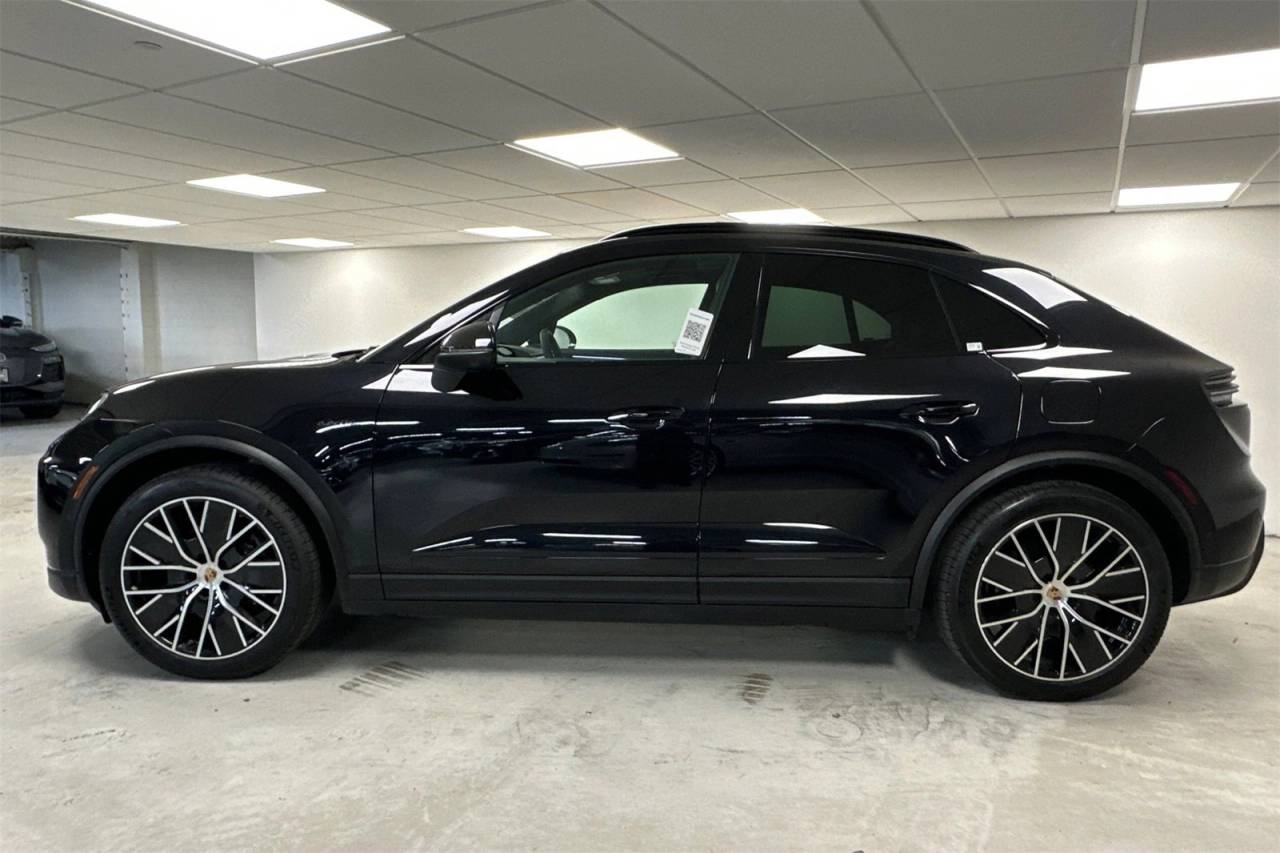 2025 Porsche Macan Electric