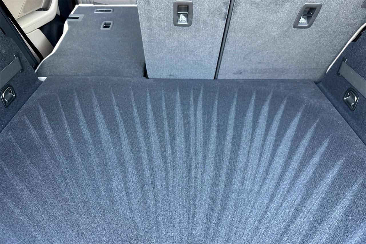 2025 Porsche Macan Electric