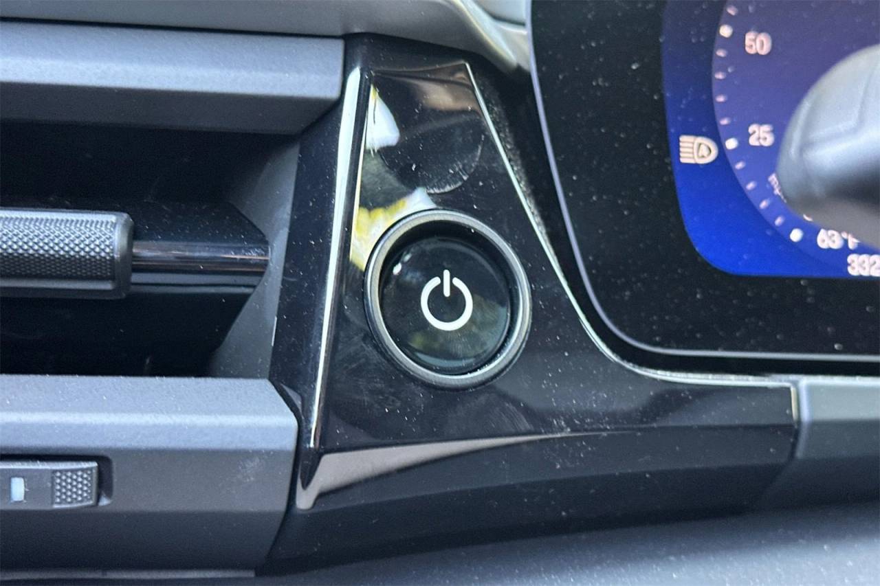 2025 Porsche Macan Electric