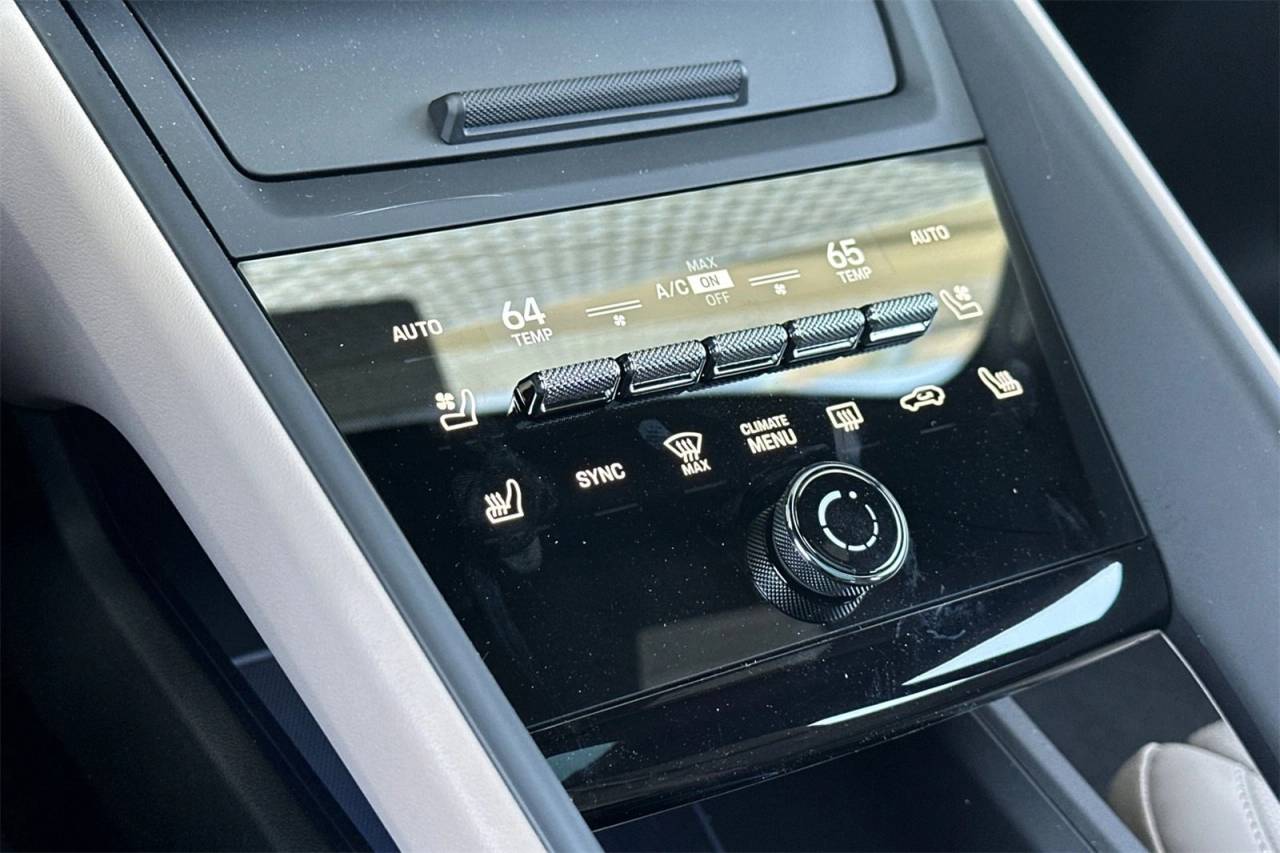 2025 Porsche Macan Electric